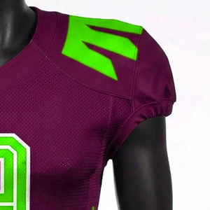 Camiseta de Fútbol Americano Personalizada para Hombre, Número 9 Verde, Sublimada, de Malla Transpirable, Manga Corta, Ajuste Atlético, para Verano - Product Image 4