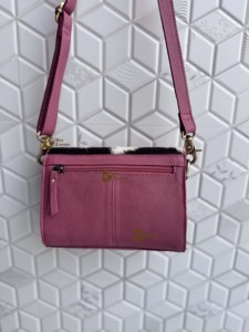 Nuevo Bolso de Hombro de Cuero Vacuno Plegable para Mujer con Bordado de Estampado Animal, Estilo Boho, Cierre de Solapa, Hecho a Mano - Product Image 3