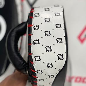 Équipement d'entraînement de haute qualité Fairtex, boucliers de frappe personnalisés OEM ODM, pads de frappe incurvés pour le kickboxing, pads de frappe pour la boxe, gants de Muay Thai MMA - Product Image 6