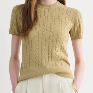 Pull-over en laine 100% pour femme Everlane, col rond, manches courtes, tricot torsadé camel, style minimaliste, coupe classique, automne - Product Image 2