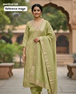 Colección de Kurti-Pantalón y Dupatta de Seda Banarasi de Primera Calidad, con Diseño Tejido y Adorno en el Escote, Nueva Llegada, Venta al Por Mayor - Product Image 2