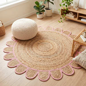 Tapis rond artisanal en jute de 120 cm avec bordure décorative en pétales pour les intérieurs scandinaves et contemporains - Product Image 2