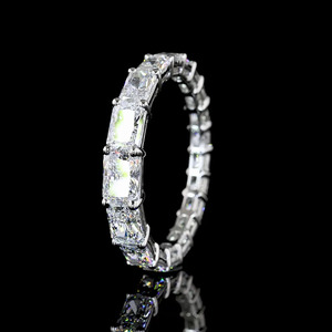 Bague Éternité Complète en Diamant de Laboratoire Taille Radiant, Or 10K 14K 18K, Argent 925 935, Sertie à Griffes, Luxe, Anniversaire, Mariage - Product Image 4