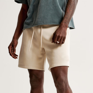 Pantalones Cortos Bermuda de Algodón Beige para Hombre, Color Sólido, Casuales, con Cordón en la Cintura, Elásticos, Ajuste Cómodo, Largo Medio - Product Image 1