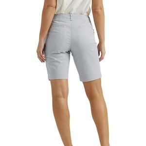 Shorts pour femmes en coton Oxford bleu clair, taille mi-haute, coupe classique, fermeture boutonnée, style décontracté, couleur unie, tissu respirant - Product Image 2