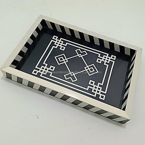 ถาดเสิร์ฟเรซินรูปสี่เหลี่ยมขนมเปียกปูนสีดำทำด้วยมือตกแต่งอย่างหรูหราเป็นมิตรต่อสิ่งแวดล้อมและยั่งยืนในอินเดีย - Product Image 5