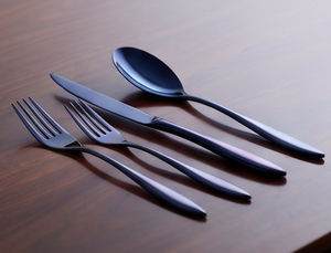 Couverts en acier inoxydable, finition bleue, manche simple, utilisés dans la cuisine, la salle à manger, le café et la maison. - Product Image 4