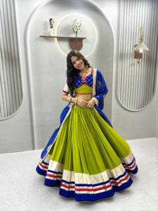 Lehenga de algodón con trabajo de cinta y encaje Lampi, con blusa de algodón y dupatta de georgette, lista para usar, colección Navratri. - Product Image 1