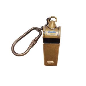 Llavero con Silbato de Latón Vintage con Mosquetón, Silbato de Seguridad de Estilo Antiguo, Hecho a Mano, Deportivo, Larga Duración - Product Image 1