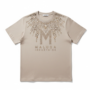 Camiseta Premium 100% Algodón con Pedrería, Personalizada con Nombre de Marca, Adornada con Cristales Brillantes, Manga Corta, Moda de Verano - Product Image 1
