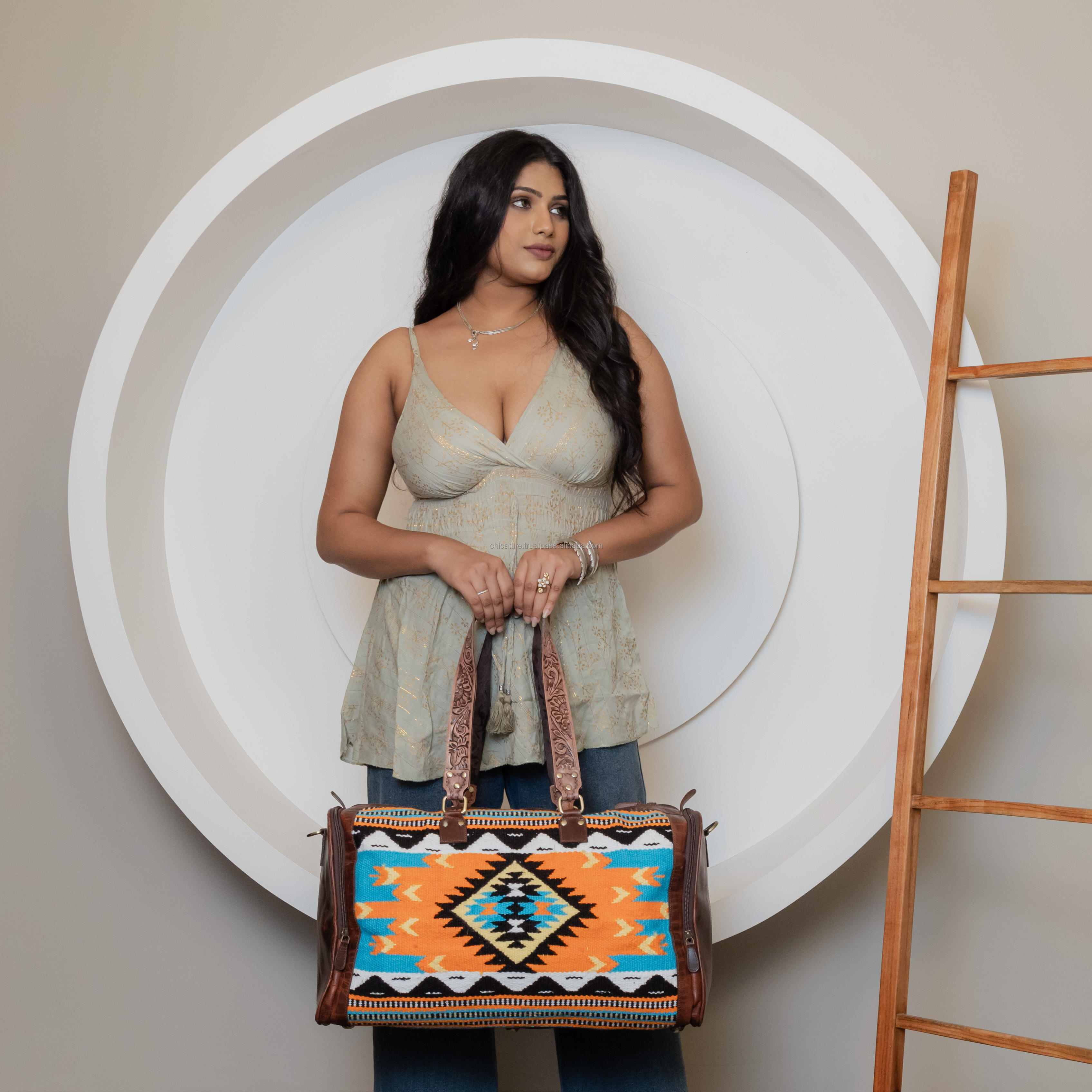 สีน้ำตาล