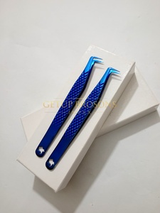 Pinzas para Extensión de Pestañas GETUP BROSONS IMPEX Blue Plasma de 90 Grados, Acero Inoxidable, Punta Suave, Herramientas de Precisión, Duraderas - Product Image 5
