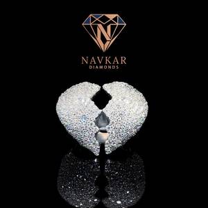 Bague en moissanite argentée la plus vendue, élégante et étincelante, pour femme, idéale pour fiançailles, fêtes et mariages, disponible à la vente - Product Image 2