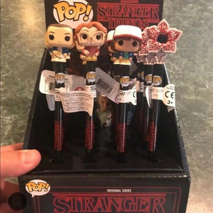 ปากกาฟังโก้ป๊อป Stranger Things ลายตัวละครน่ารัก เหมาะสำหรับเป็นของขวัญทั่วโลก แพ็ค 4 ด้าม - Product Image 6