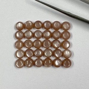 Cabujón con forma de cúpula redonda de piedra lunar marrón Natural de 5mm listo para comprar piedras preciosas del fabricante a precio de fábrica al por mayor - Product Image 3