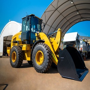 Chargeuse sur pneus CAT conçue pour les chantiers de construction, offrant une capacité de levage puissante et un fonctionnement hydraulique fluide pour les travaux difficiles - Product Image 5