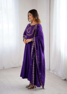 Robe Anarkali classique traditionnelle, design élégant, séchage rapide, toutes saisons, robe de soirée de mariage pour femmes, tenue ethnique haut de gamme - Product Image 6