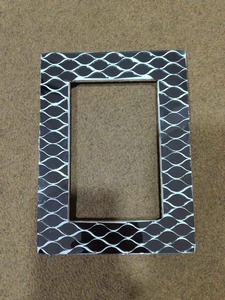 Cadre photo unique en nacre, fait main, décoratif, pour la décoration de la maison, les souvenirs de mariage et les cadeaux, en vente - Product Image 6