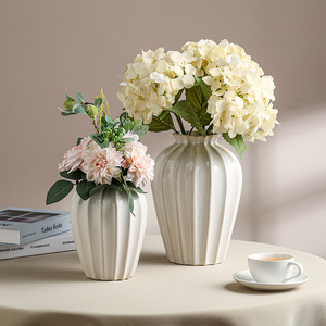 Jarrón de Cerámica Acanalado Nórdico, Jarrón Decorativo Minimalista para Flores, Glaseado Crema, Decoración del Hogar, Venta al <span class=keywords><strong>por</strong></span> <span class=keywords><strong>Mayor</strong></span> - Product Image 2