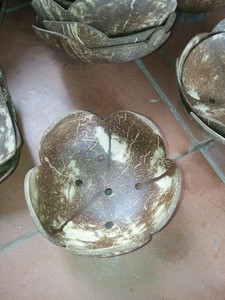 Vintage Coconut Shell Soap Dish Handmade Bathroom Holder for Bar Soap Spa Decoration Display - Product Image 3