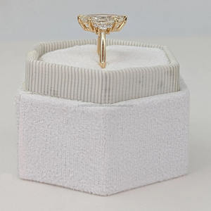 Anillo de Compromiso de Moissanita con Corte Marquesa de 1.5 CT, Plata de Ley 925, Engaste de Puntas, Estilo Minimalista, Aniversario de Bodas para Mujer - Product Image 4