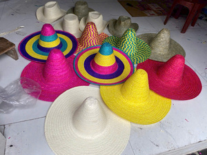 Chapeau de paille mexicain Sombrero Paja avec broderie à la main en couleurs assorties pour la décoration de restaurants, bars, fêtes et usage quotidien - Product Image 1