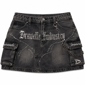 กระโปรงยีนส์ทรงคาร์โก้แบบ Stonewash สำหรับผู้หญิง, กระโปรงมินิสีดำเอวต่ำประดับโซ่และคริสตัลสไตล์โกธิคสตรีทแวร์ - Product Image 1