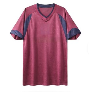 เสื้อฟุตบอลผู้ชายสไตล์เรโทร ผ้าโพลีเอสเตอร์พิมพ์ลายด้วยเทคนิคฮีททรานเฟอร์ ระบายอากาศได้ดี ต้านเชื้อแบคทีเรีย แขนสั้น ด้านหน้า - Product Image 5