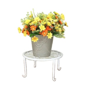 Meilleures ventes, jardinière unique en métal faite à la main, nouveau design, accessoires de décoration de jardin en fer fini, prix de gros pour pots de fleurs - Product Image 1