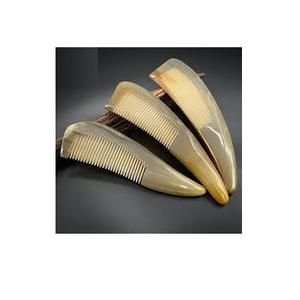 Peine para el Cabello de Cuerno de Búfalo Negro, Hecho a Mano, Ecológico, de la Mejor Calidad, Diseño Moderno - Product Image 2