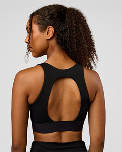 Soutien-gorge de sport pour femme, noir uni, col carré, dos nageur, maintien moyen, sans coutures, pour yoga et fitness - Product Image 2