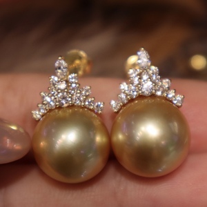 Boucles d'oreilles de haute qualité en perles blanches naturelles de 11-12 mm, lumière froide, comparables à l'eau de mer, parfaitement alignées - Product Image 3