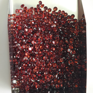 โกเมนสีแดงธรรมชาติ 2.5 มม. ทรงกลมเจียระไนแบบบริลเลียนท์ คุณภาพดีที่สุด พลอยเม็ดเดี่ยวสำหรับทำเครื่องประดับ - Product Image 5