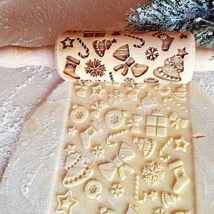 Rouleau à pâtisserie en bois texturé à thème de Noël, idéal pour les biscuits, le fondant et la décoration festive de la pâtisserie, provenant d'Inde - Product Image 3
