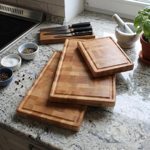 Planche à découper en bois naturel avec surface lisse, planche à découper de cuisine durable pour la viande, les légumes, les fruits, le pain et la préparation des aliments - Product Image 6