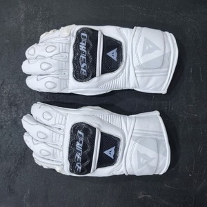 Gants de moto unisexes en cuir blanc, demi-doigts, coupe-vent, respirants, protecteurs, 300g, toutes saisons, pour sports de plein air, motard - Product Image 3
