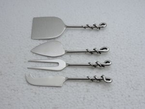 ชุดอุปกรณ์เสิร์ฟชีสสแตนเลส 4 ชิ้น ปลอดภัยสำหรับเครื่องล้างจาน - Product Image 1