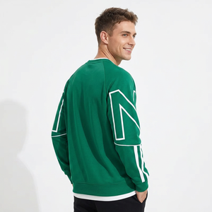 Sweat-shirt vert à col rond pour homme, manches raglan, imprimé lettres, pull décontracté, coupe classique, pour l'automne, fabriqué de manière écologique pour l'hiver - Product Image 3
