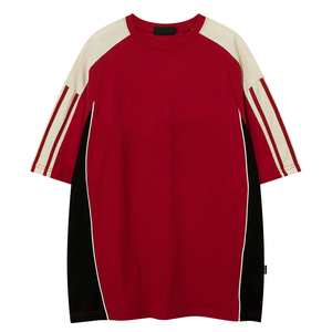 Camiseta de Manga Raglán Extra Grande para Hombre, Roja, Negra y Beige, con Ribete en Contraste, Cuello Redondo, Diseño Casual de Bloques de Color Sólido - Product Image 1