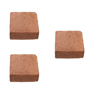 Cocopeat de haute qualité pour la germination des plantes, utilisé pour la culture, favorisant la croissance saine des racines et apportant des nutriments à tous les types de plantes. - Product Image 1