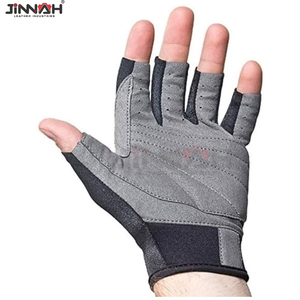 ถุงมือหนังกันน้ำคุณภาพสูง OEM สำหรับพายเรือและแล่นเรือใบ ระบายอากาศได้ดี  แบบนิ้วสั้น  สำหรับทุกเพศ  ปิดด้วยแถบตีนตุ๊กแก  แบบใหม่  พร้อมสกรีนโลโก้ตามสั่ง - Product Image 2