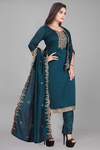 Conjunto de Kurta y Pantalón de Mezcla de Algodón Premium para Mujer con Dupatta de Organza |   Ropa Étnica India Completamente Cosida - Product Image 4