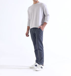 เสื้อสเวตเชิ้ตคอกลมโอเวอร์ไซส์ผู้ชายขายส่งแบบ OEM ผ้าฝ้าย 100% เสื้อครอปคอกลมแบบสวมหัว ไม่มีลาย หนานุ่ม สำหรับผู้ชาย - Product Image 4