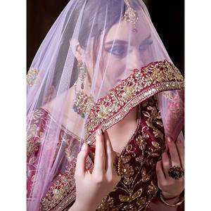 Lehenga Choli de Seda Bordada Color Granate para Bodas, Talla Grande, con Volantes y Perlas - Product Image 5