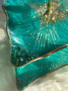 Customized Eco-Friendly <b>Epoxy</b> Resin Cake Stand Handmade Dishwasher Safe Modern Decorative Tray Custom Size Wedding Gift - Product Image 3