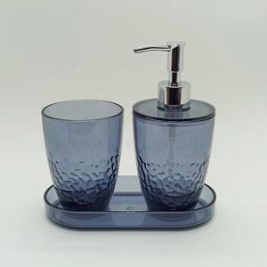 Ensemble de 3 accessoires de salle de bain en acrylique - Product Image 3