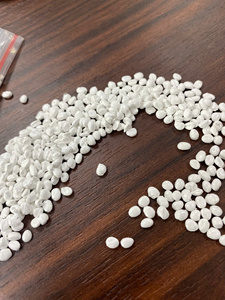 White Granular High Flow <b>Plastic</b> <b>Masterbatch</b> Injection Molding Grade for General Applications - Product Image 4