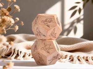 Dés en bois de style antique, dés polyédriques vieillis pour jeux de table Dungeons and Dragons, accessoire de jeu en gros - Product Image 2