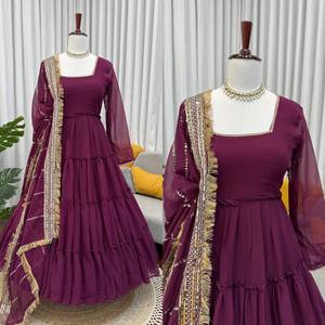 Vestido Anarkali Tradicional Color Borgoña, Largo Hasta el Suelo, con Dupatta, Cuello Cuadrado, Plisado, para Bodas Indias y Pakistaníes, Graduaciones y Fiestas - Product Image 6