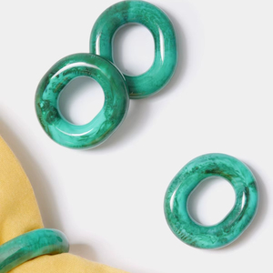 Juego de Anillos para Servilletas Decorativos y Ecológicos de Resina con Borde Metálico para Fiestas, Banquetes Elegantes, Arreglos de Mesa y Uso en Hostelería - Product Image 1